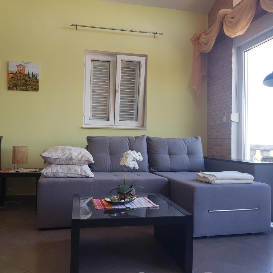 Apartmani Afrodita Сутіван Екстер'єр фото
